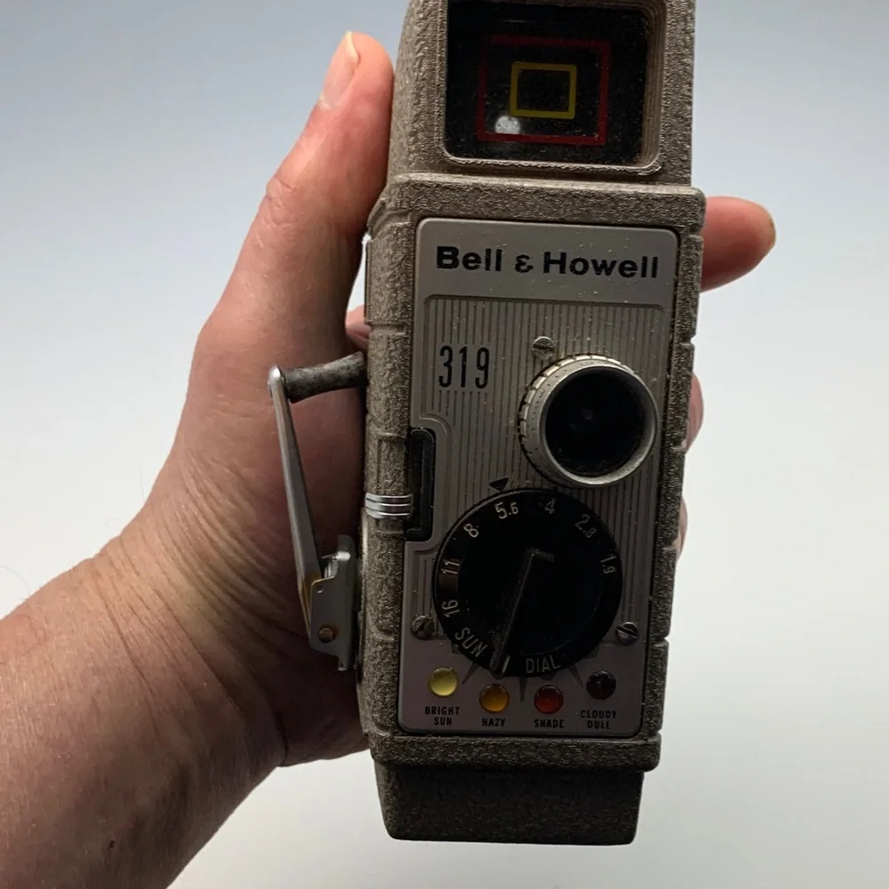 Bell & Howell explore art